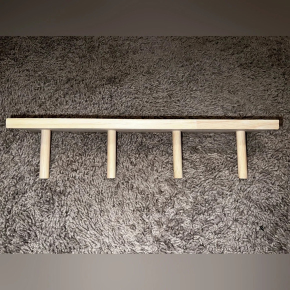 Wooden Hanger with 4 Pegs - Picture 1 of 7